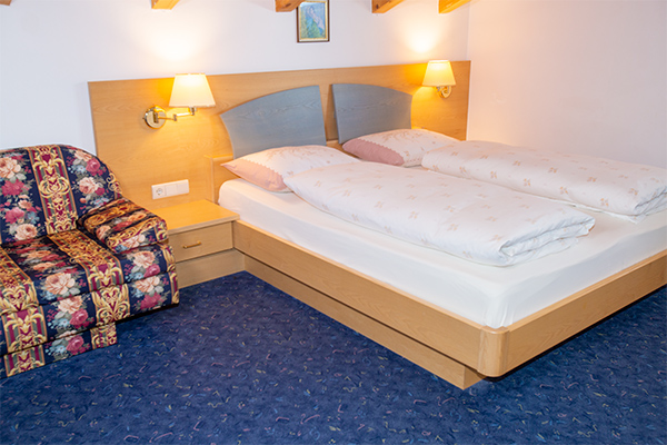 Zimmer mit Balkon - Gasthof St. Ulrich